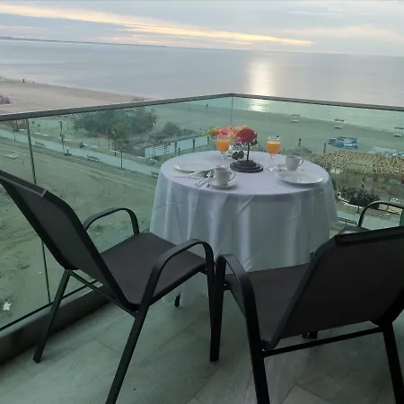 Maravali Seaview Apartment Mamaia
