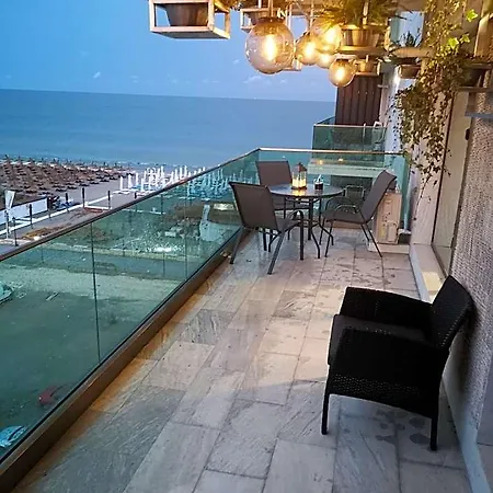 Maravali Seaview * Mamaia