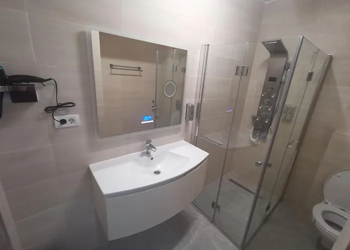 Maravali Seaview شقة